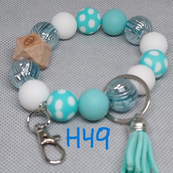 Set of 3 Silicone Keychains with Tassels - Picture 2 of 3